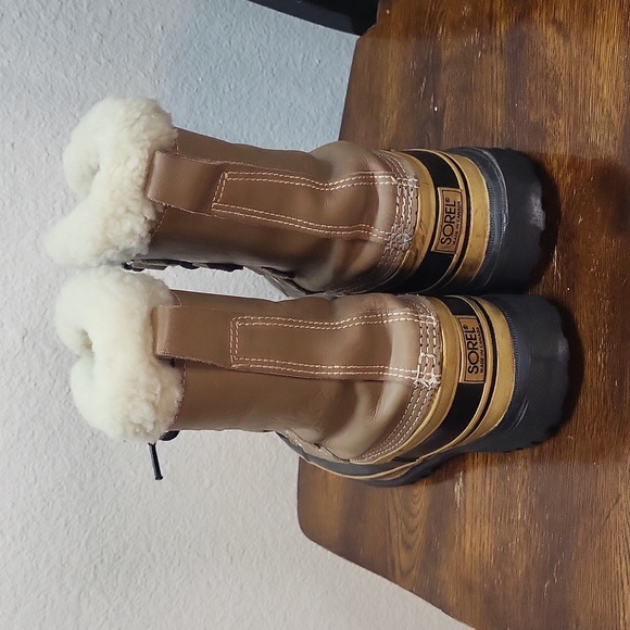 Sorel Caribou Waterproof Felt Lined Snow Boots - Picture 4 of 11